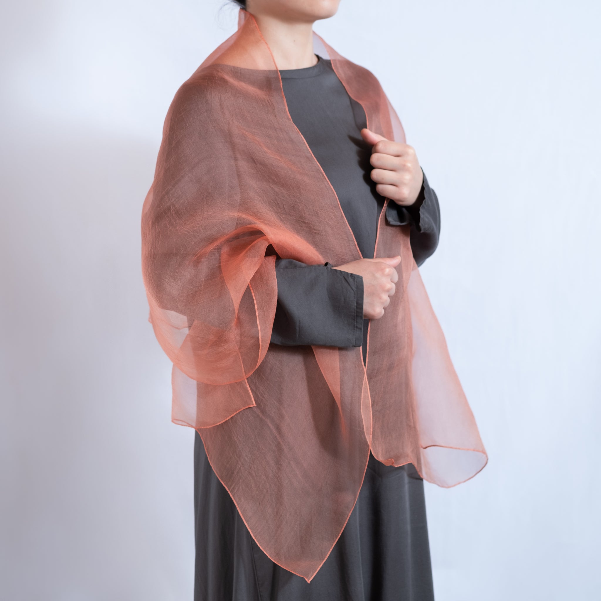 オーガンジーストール 茜 (淡)