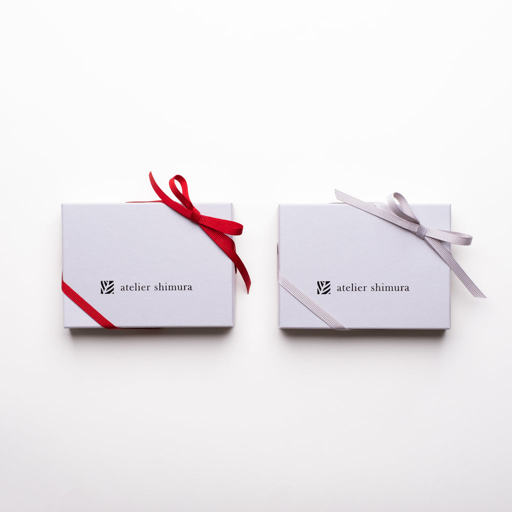 カードケース（マチ有り）　[0005]