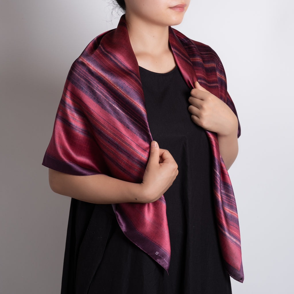 ふくみシルクスカーフ「蘇芳横縞」
