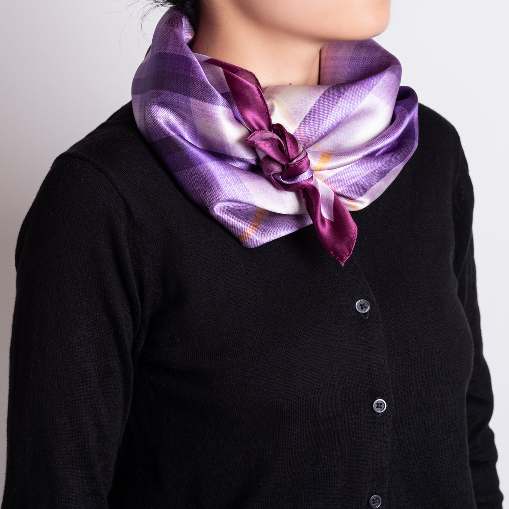 ふくみシルクスカーフ「白菖」