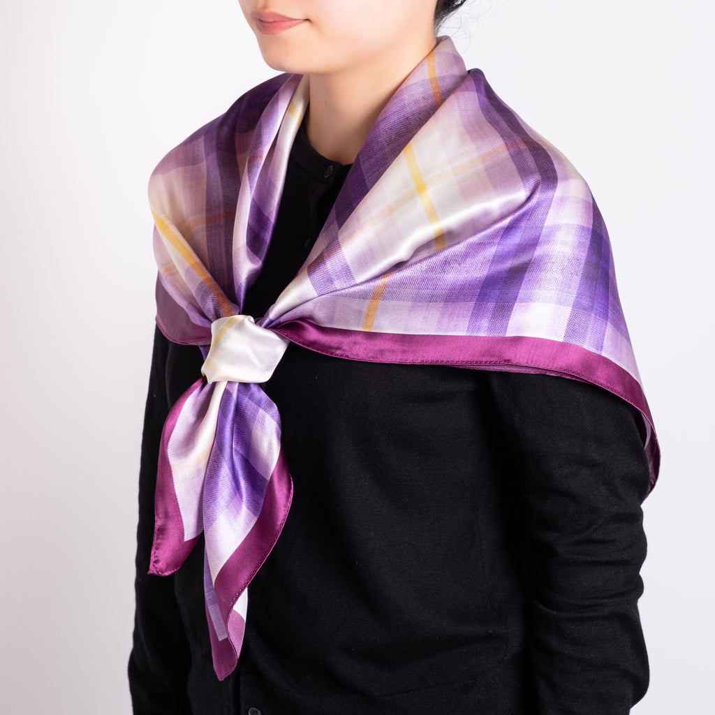 ふくみシルクスカーフ「白菖」