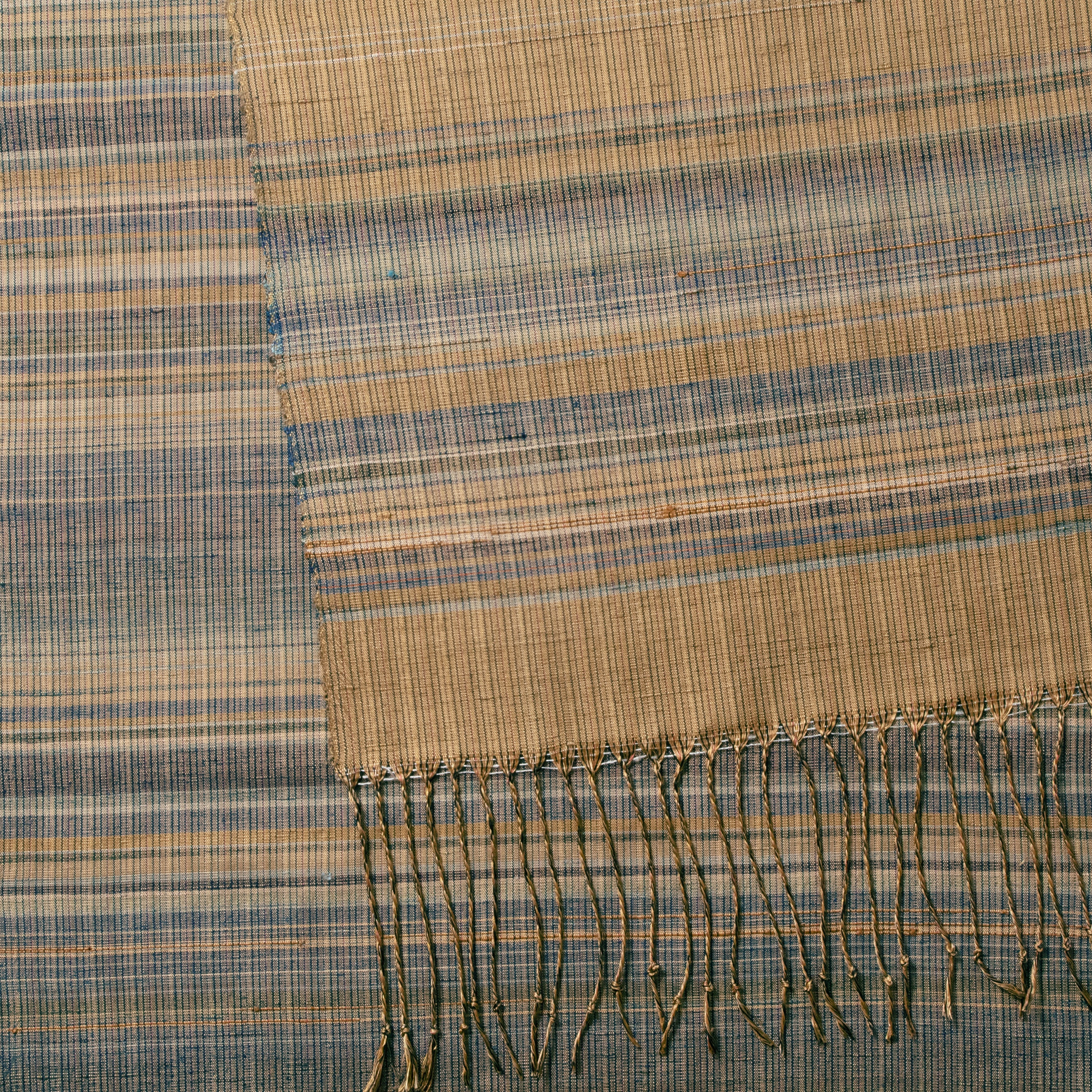 紬の手織りストール　方丈－ 紺